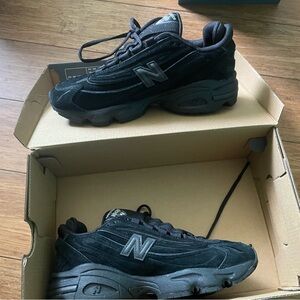 New Balance Classic Black Shoes